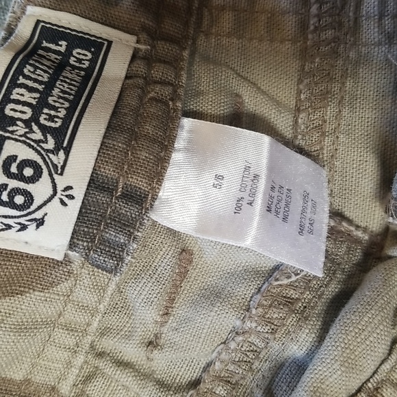 Shorts - Picture 2 of 3